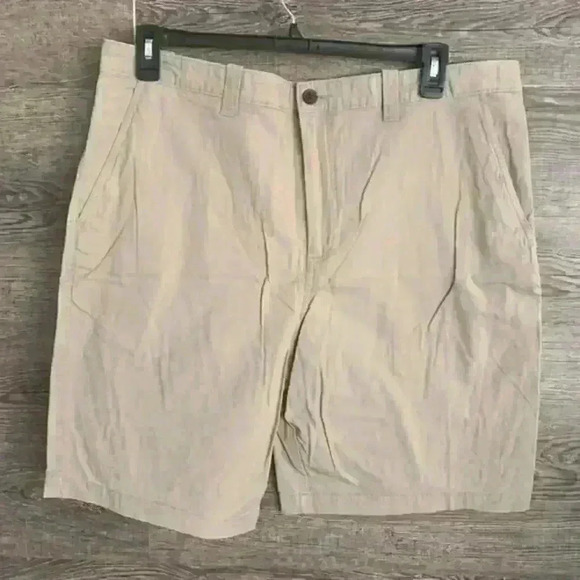 Magellan Outdoors shorts NWOT - Picture 1 of 3